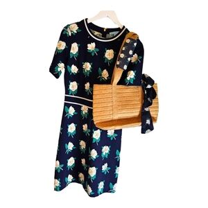 Draper James Navy Magnolia Bundle includes Dress Size Small with Bag and Case